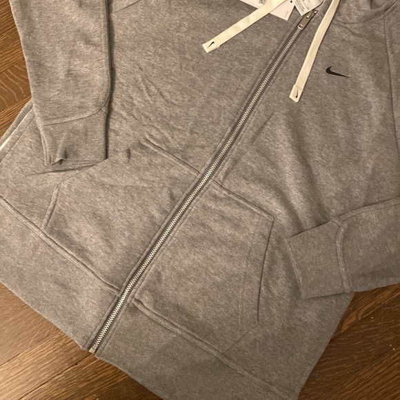 Nike Full Zip Sweatshirt - Picture 2 of 5